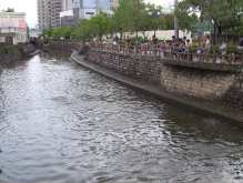 河川の清掃活動